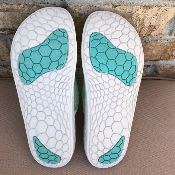 New Balance 360 Women's White/Mint/Magenta/Surf Slide Sandal Size 10 - Picture 8 of 11